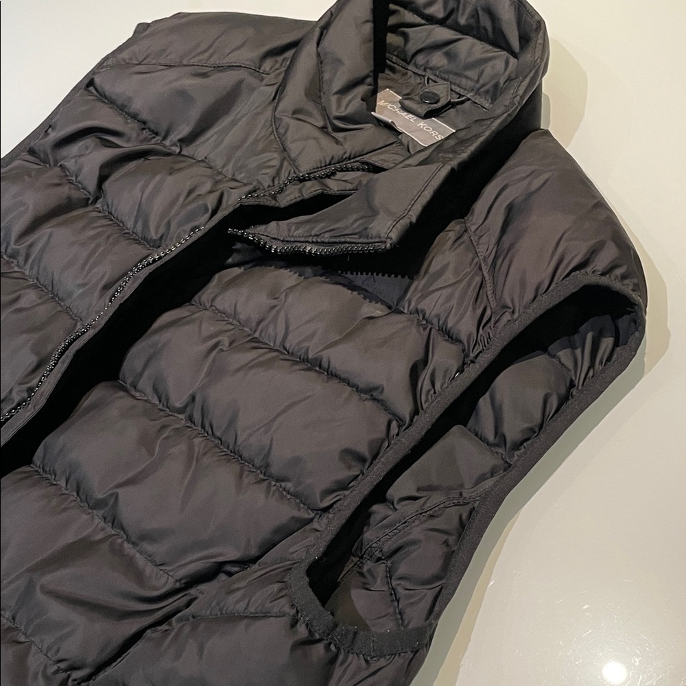 Michael Kors Quilted Puffer Vest - Picture 8 of 9